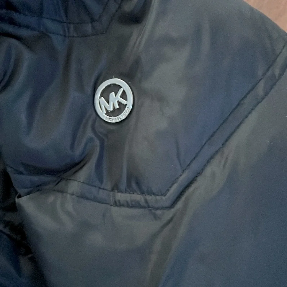 Michael Kors Missy 3/4 Down Faux Fur Hooded Quilted Jacket - Picture 9 of 12